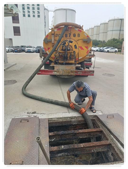 周矶办事处隔油池清掏