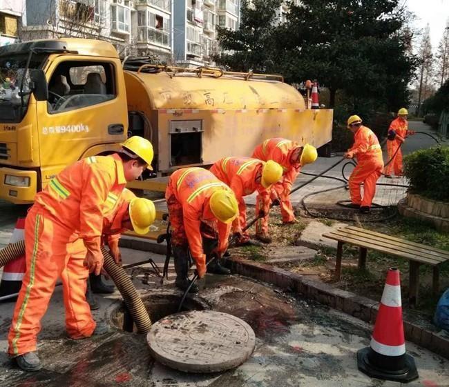 周矶办事处市政管道清淤